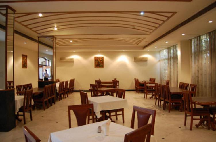 Hotel Sita Manor Gwalior Exterior foto
