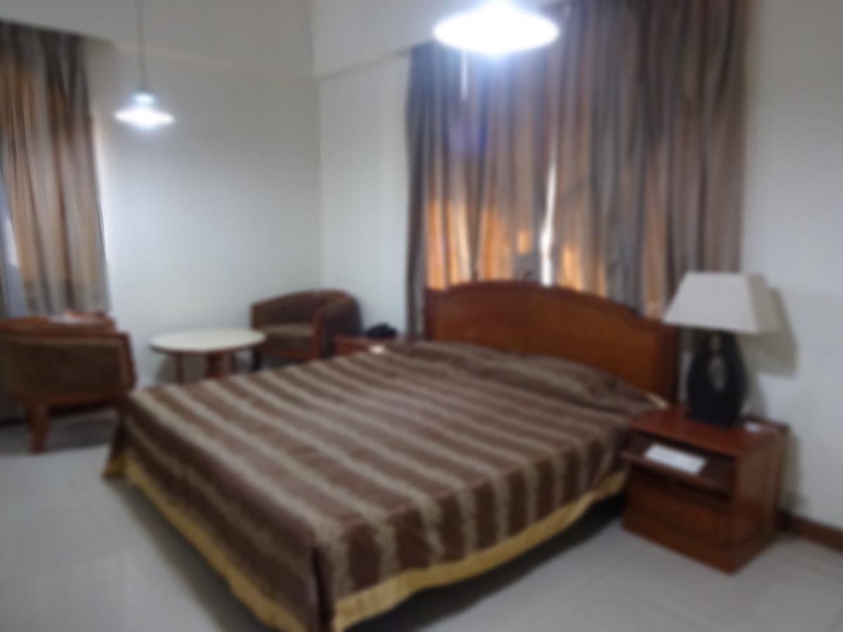 Hotel Sita Manor Gwalior Quarto foto